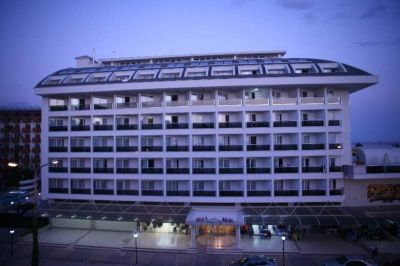 white gold hotel & spa