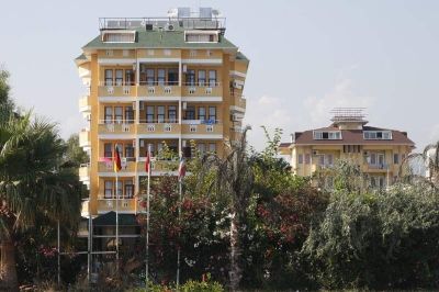 arisa garden beach hotel