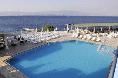 hotel acacia