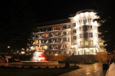 side temple hotel