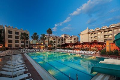 julian club hotel