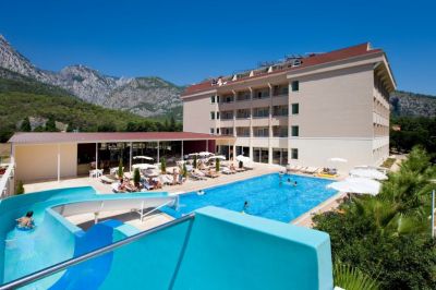 CASTLE PARK HOTEL