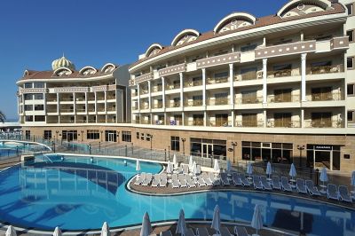 Kirman Belazur Resort & Spa