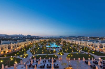 le royale royal holiday resort