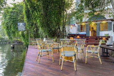 areana hotel