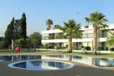 royal blue hotel & spa