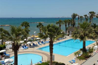 palm beach hotel & bungalows