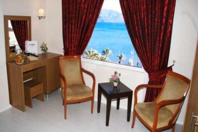 thammachat victoria ii | 3 bed huay yai pool villa pattaya