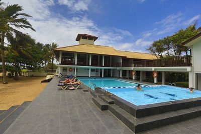 catamaran beach hotel