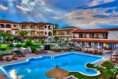 blue bay hotel (afitos)
