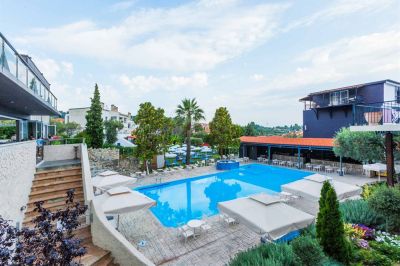 bomo kriopigi hotel