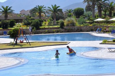 kernos beach hotel & bungalows