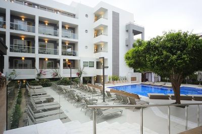 atrium ambiance hotel