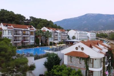 golden life heights suit hotel