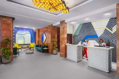 Leva Hotel Mazaya Center
