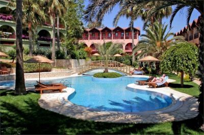 green paradise beach hotel