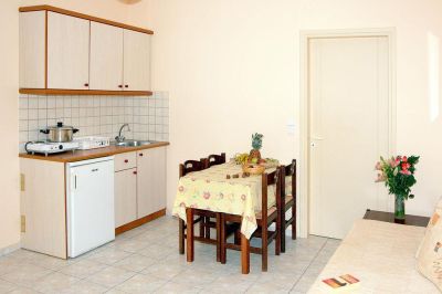 danaos beach apartments 3 *