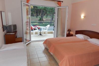 loxandra studios 3 *