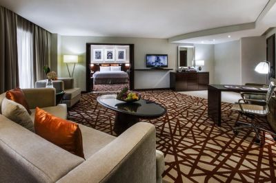 crowne plaza dubai deira.