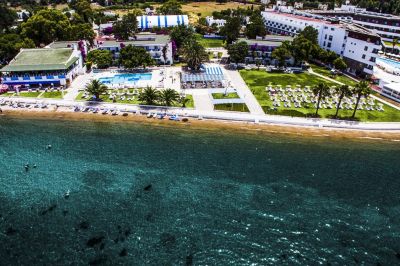 ladonia hotels club blue white