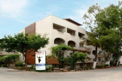 zorbas apartments