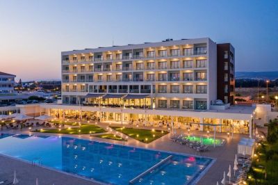 the ivi mare (adults only)