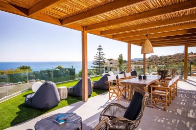 irida hotel & apartments