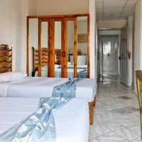 triton empire inn