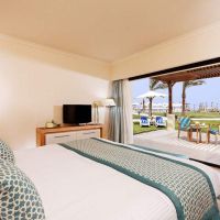 movenpick resort & spa soma bay