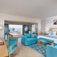 movenpick resort & spa soma bay