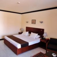 new la perla hotel
