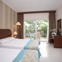 justiniano club park conti