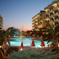 may garden club hotel