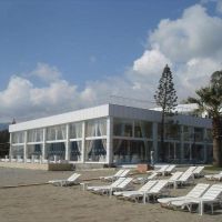banana hotel