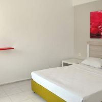 club cherry hotel & family suites