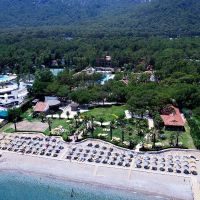 champion holiday village