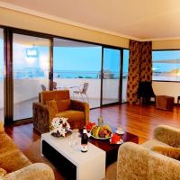 catamaran hotel