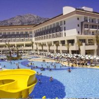 the maxim resort hotel