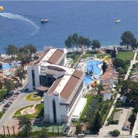 the maxim resort hotel