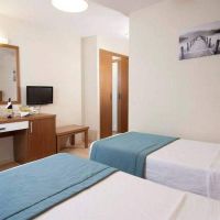 supreme hotel