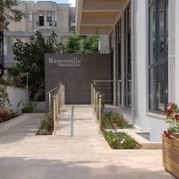 begonville beach hotel