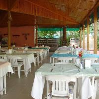 amos hotel