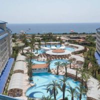 crystal hotels admiral resort suites&spa