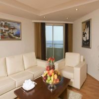 crystal hotels admiral resort suites&spa