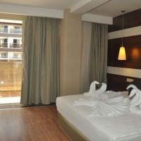holiday city hotel