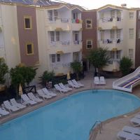 side aria hotel