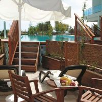 commodore elite suites & spa