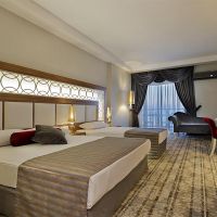 justiniano deluxe resort
