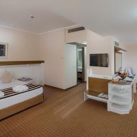 green max hotel