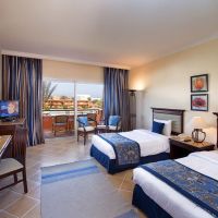 Amwaj Oyoun Hotel &Resort